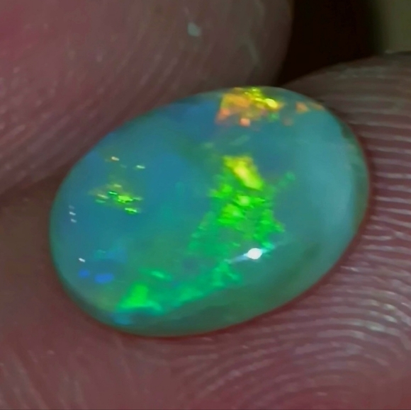 Australian Solid Semi Black Opal 1.95 Carat New Color Flash - Picture 13 of 16